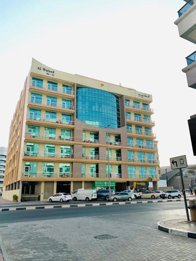 Ladies Only-Anaruby Backpackers - Metro Station Mashreq Dubaï Extérieur photo