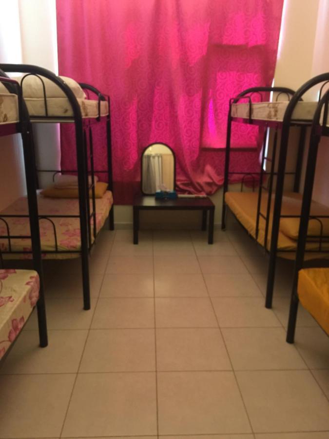 Ladies Only-Anaruby Backpackers - Metro Station Mashreq Dubaï Extérieur photo